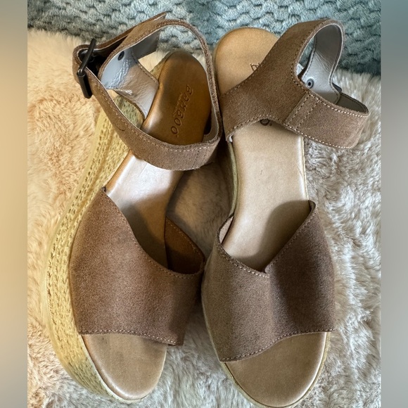 BAMBOO Italian Made Brown Wedge Sandals - Picture 2 of 3